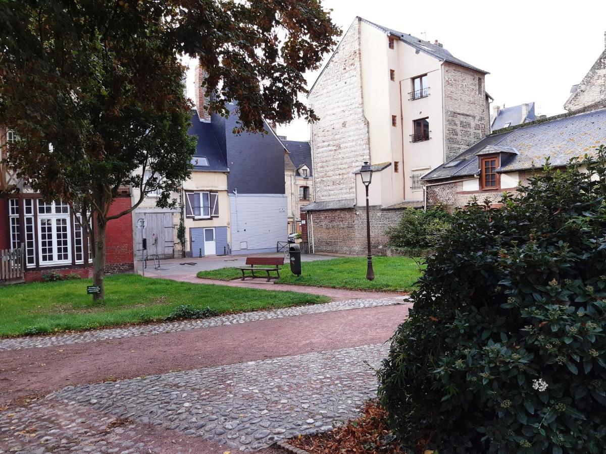Maison Entre La Plage Et Le Port Dieppe Exterior photo